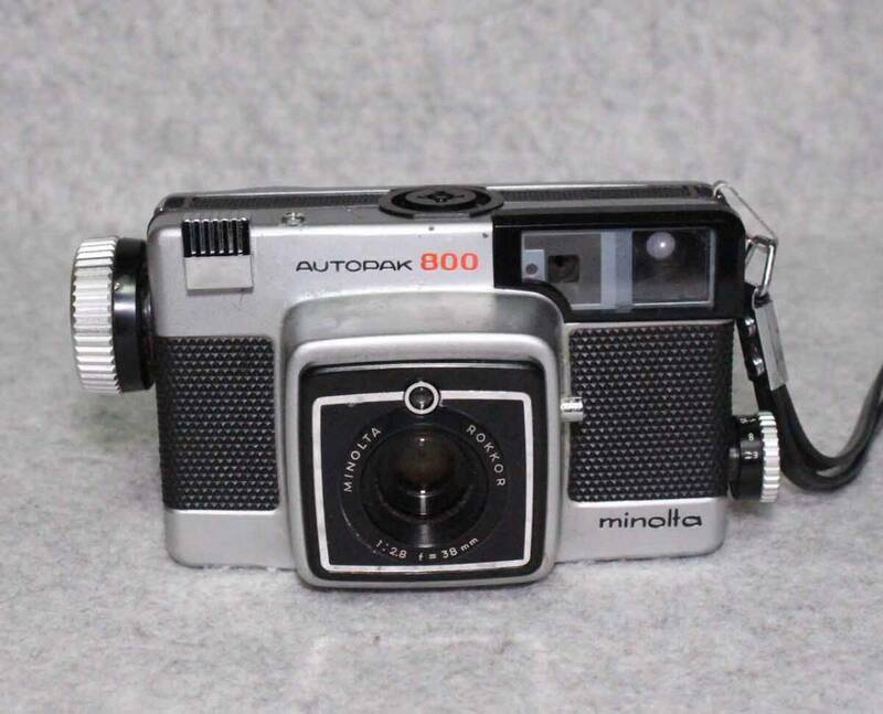 [is143]カメラ Minolta AUTOPAK 800 38mm f2.8 ミノルタ　オートパック　 CAMERA ケース　取説