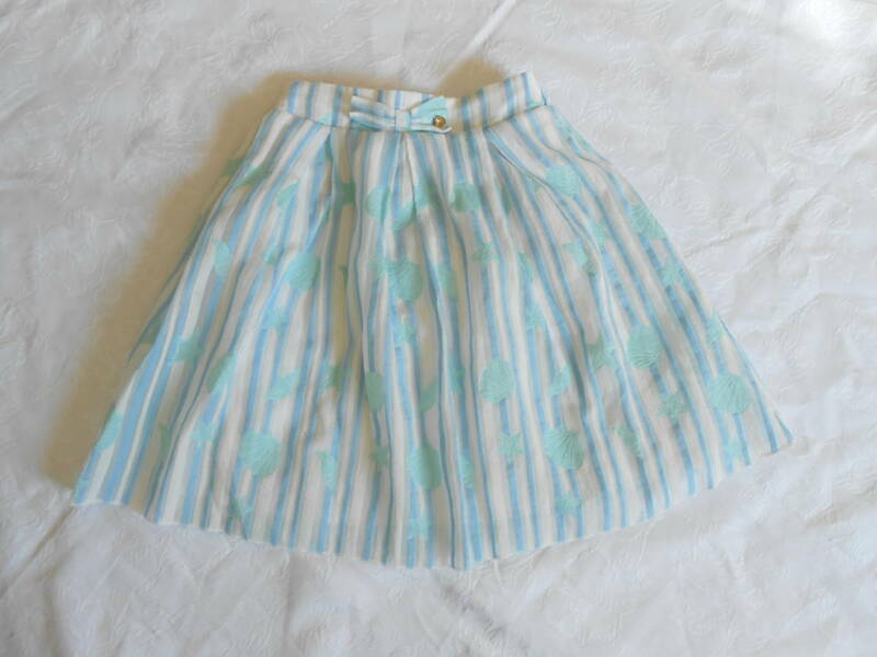 女の子　ギャザースカート　水色ストライプ　　サイズ140
