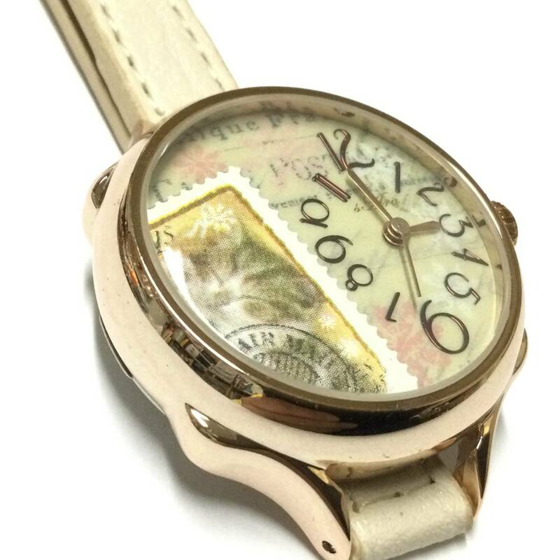 【新品未使用、電池交換済み】大人可愛い 切手ねこ 猫 アナログ腕時計 (白)