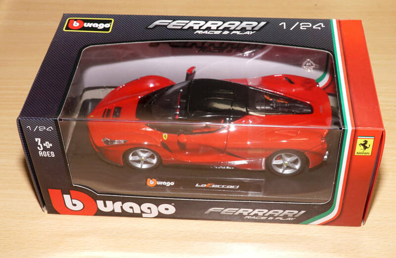 1/24 フェラーリ Ferrari ラ・フェラーリ LaFerrari レッド ダイキャスト完成品 ミニカー 送料無料 未使用 FERRARI Race & PLAY