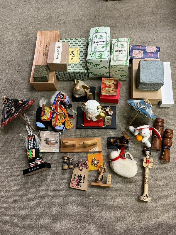 戸0125 民芸品 郷土玩具 レトロ 人形 家具 置物 和風 小物 コレクション