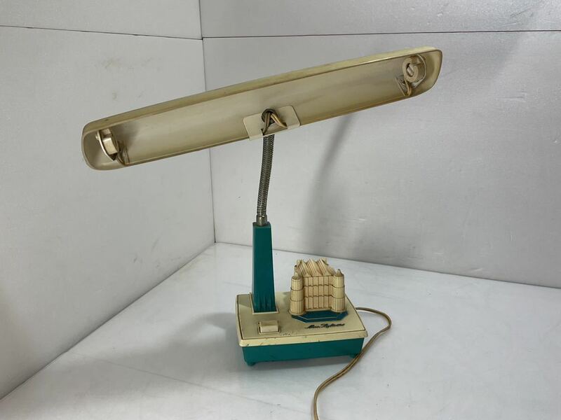 当時物 昭和レトロ 日立　ムーンライト121 デスクライト 卓上スタンド 照明器具 アンティーク スタンドライト