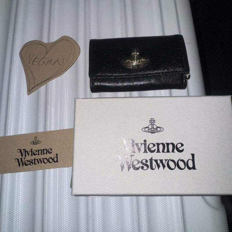 【送料無料】Vivienne Westwood 51020001 N413 ヴィヴィアン ウエストウッド 4連 キーケース キーホルダー オーブ サフィアーノ レザー