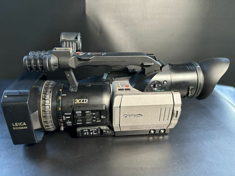 「2FF30」現状品 panasonic AG-DVX100 パナソニック　ビデオカメラ 本体のみ 動作未確認
