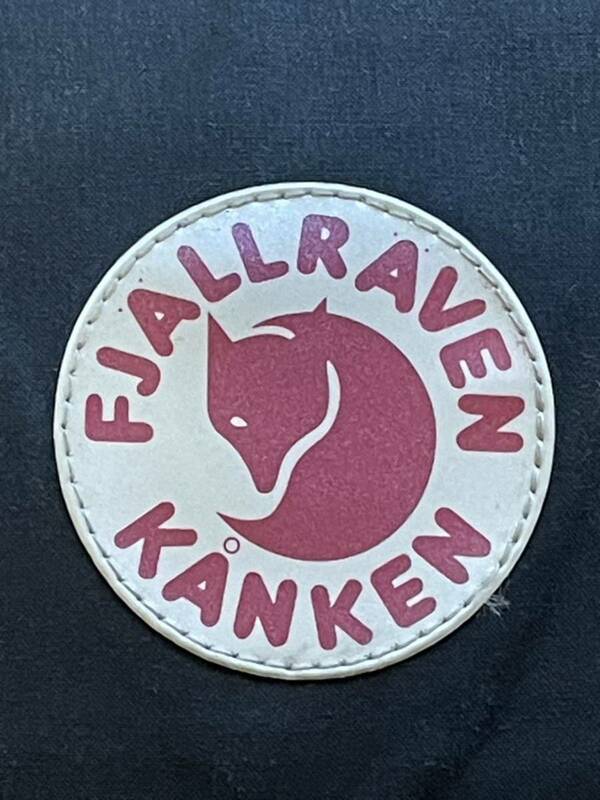 FJALL RAVEN フェールラーベン　 KANKEN カンケン　 レアな旧ロゴマーキング　 カンケンの普遍的なデザイン 送料無料　