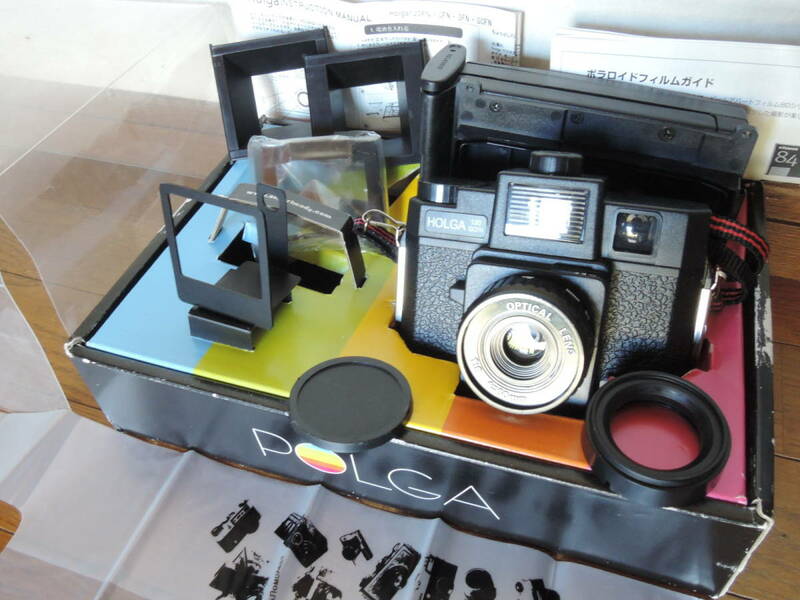 POLGA Polaroid×HOLGA　120GCFN ポラロイドホルダー/ロモ/ホルガ　キャップ/フレーム(6×6/6×45)/ファインダー/ストラップなど付属