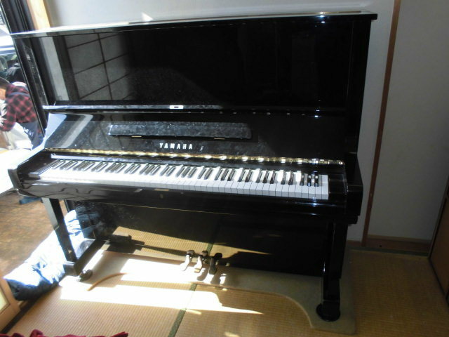 ヤマハピアノ U３H 大型のタッチもスムーズと音色の良い美品・良品 良いピアノを長くの方へ 運賃無料・条件有り