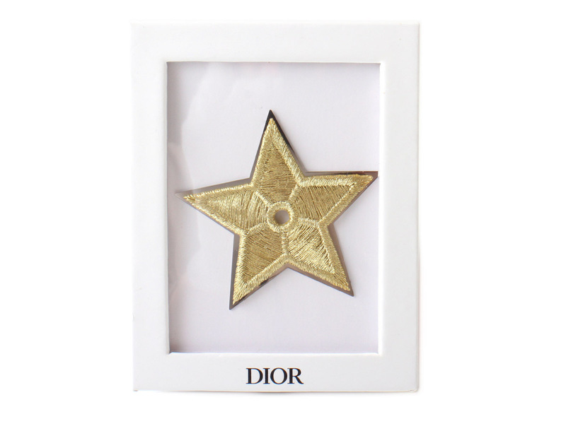 N15613 新品未使用 Christian Dior クリスチャンディオール ピンバッジ ピンブローチ スター 星 ゴールド 刺繍 ノベルティ 非売品 箱付き