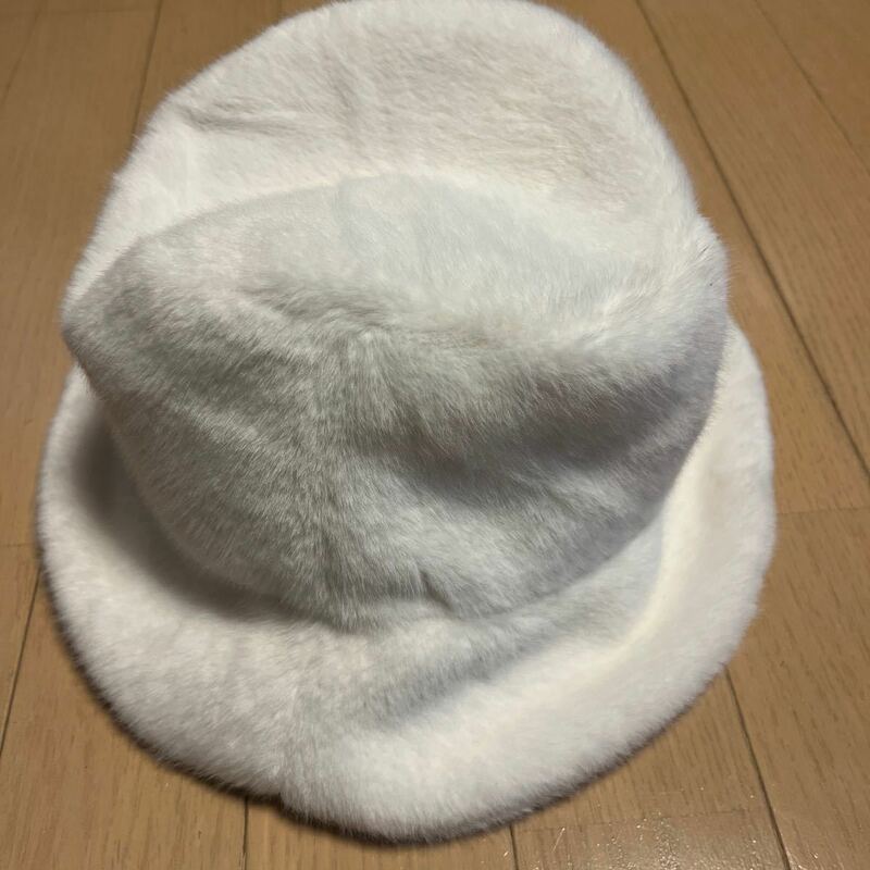 ふわふわバケハ☆バケットハット☆冬用帽子☆サイズフリー☆新品タグ付き☆ホワイト☆ファー