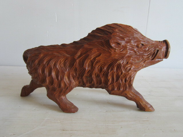  木彫 彫刻 縁起物 　猪置物 いのしし　