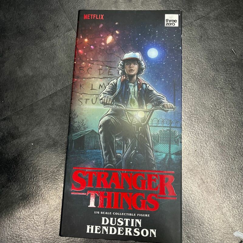 スリーゼロストレンジャー・シングス 未知の世界 1/6 ダスティン・ヘンダーソン フィギュア threezero Stranger Things Netflix
