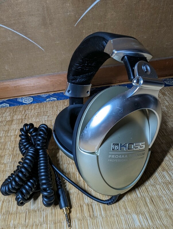 KOSS PRO4AA TITANIUM ヘッドフォン