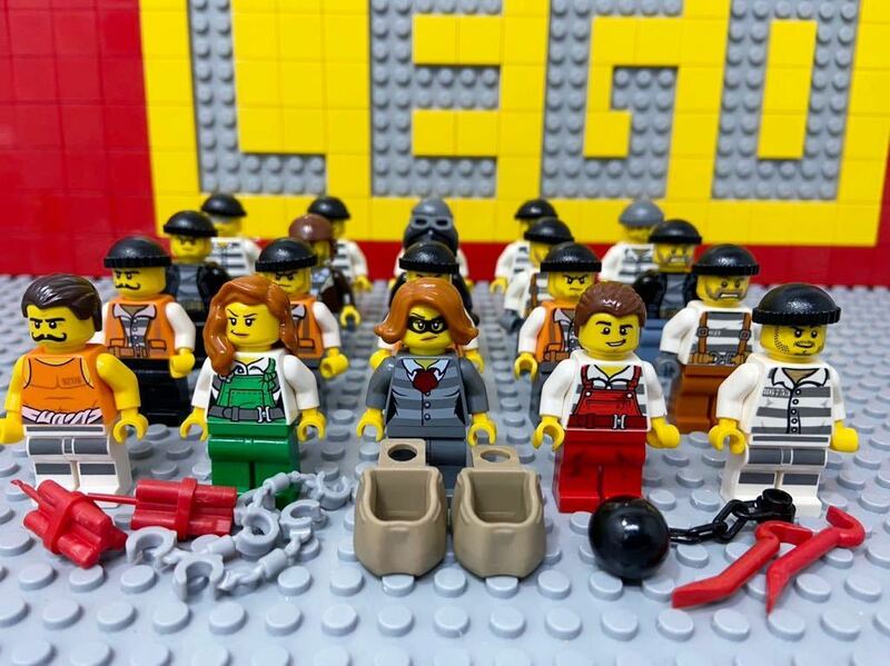 ☆悪党☆ レゴ　ミニフィグ　大量20体　泥棒　強盗　囚人　( LEGO 人形 手錠 足かせ シティ ポリス　C21229