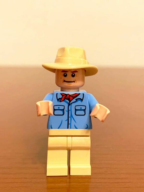 ほぼ新品 LEGO 75936 正規品　T-レックスが大暴れ　 ジュラシック・パーク　アラン・グラント　ミニフィグのみ　玩具　レゴ