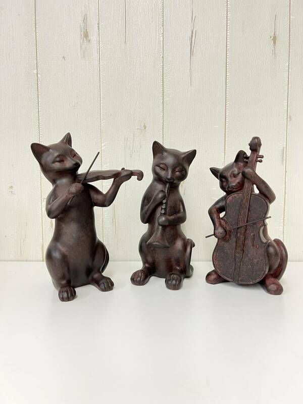 可愛い猫の置物 【三重奏】 楽器を奏でる子猫 樹脂製 インテリア 小物 人気 ねこ ペット チェロ バイオリン クラリネット
