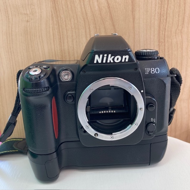 【4387】Nikon ニコン F80ボディ