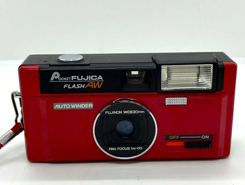 中古☆FUJICA　フジカ　レトロカメラ　POCKET　FLASH　AW　AUTO　WINDER　WIDE20㎜　赤コンパクトポケットカメラ/2735