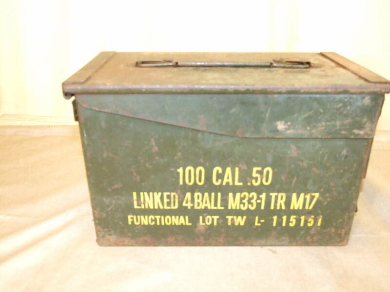 ヴィンテージ　アメリカ　米軍　弾薬箱　100 CAL, ５０LINKED　4BALL　M33-1　アモボックス アンモ缶　サビ/汚れ/傷あり　中古　現状品
