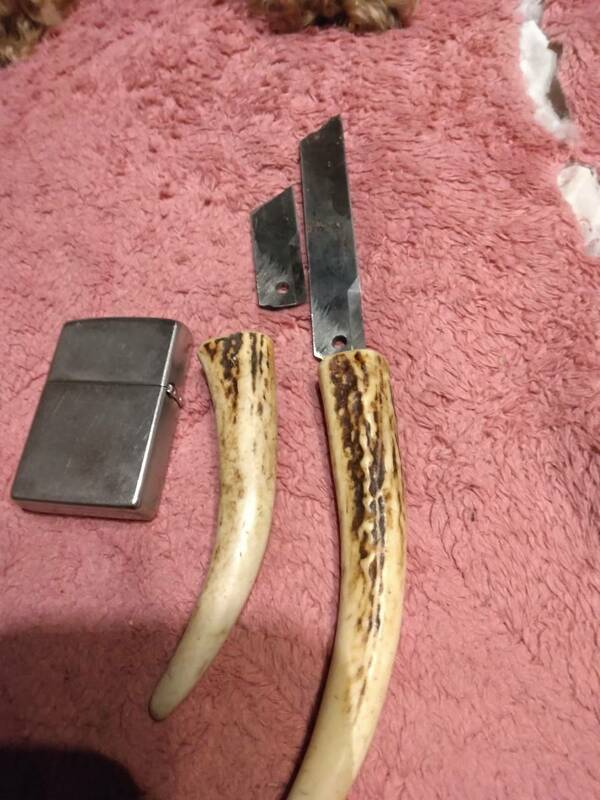 鹿の角とバイトナイフ作りに