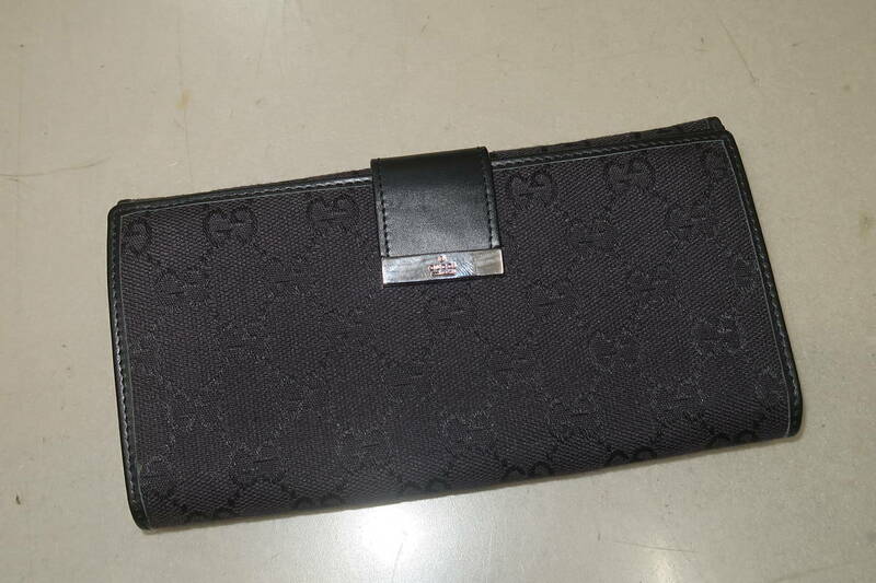 美品 GUCCI グッチ 035 2888 2250 GGキャンバス 二つ折り 長財布