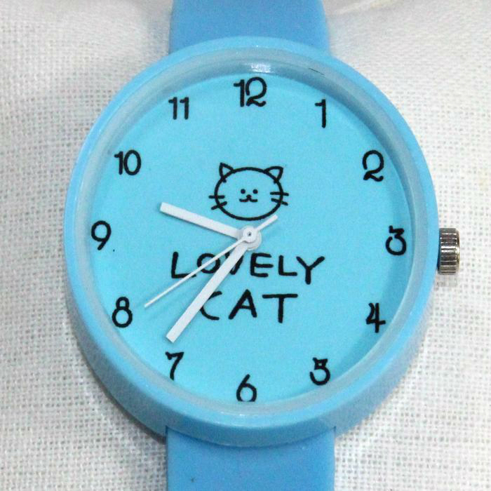 ◆猫が好き◆猫柄腕時計 キャットウォッチ ネコ好きファン御用達 カジュアルウォッチ プレゼント MSTIANQ LOVELY CAT 水色 Wa04wa