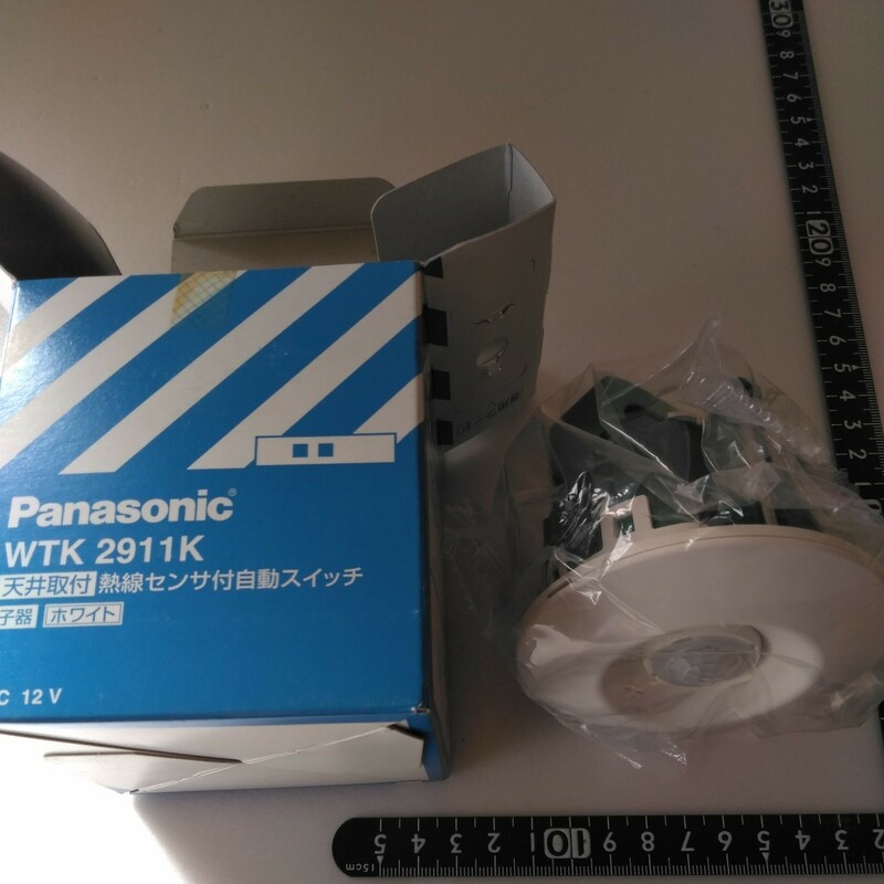 パナソニック (Panasonic) 熱線センサ付自動SWスイッチ子器ホワイト WTK2911K 在庫品未使用 送料 520