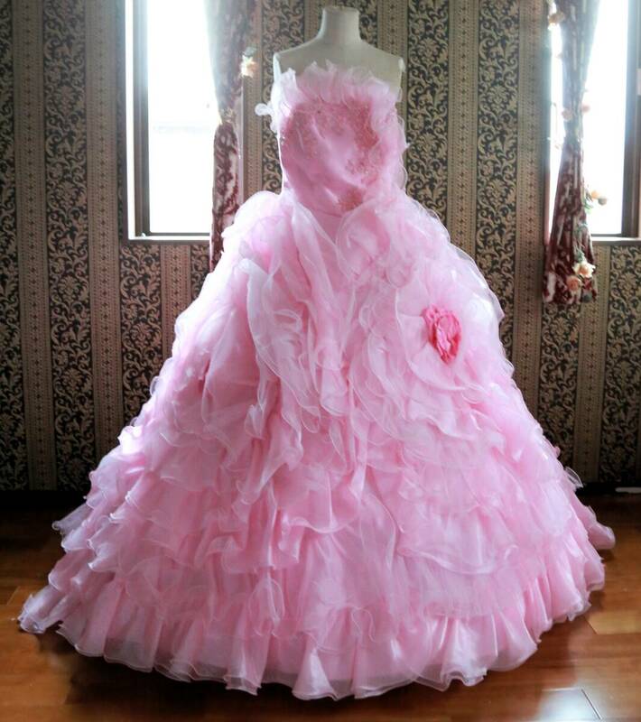希少な大きいサイズ特大サイズ高級ウエディングドレス21号23号25号編み上げ調節可能ピンクカラードレス