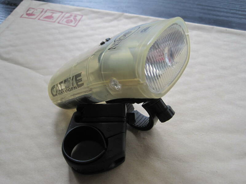 懐かしい ハロゲンBTライト CAT EYE 透明 HL-500 自転車照明 正面用 非LED 中古 修理済 単二×2本 呼鈴式固定マウント＆取り外し式マウント