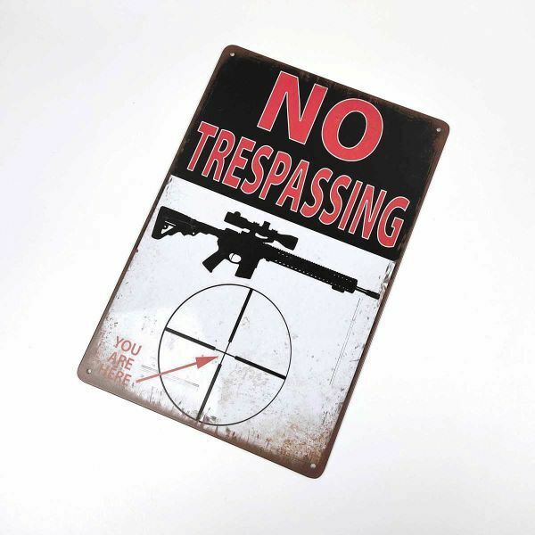 アメリカン風ブリキ看板 警告 no trespassing 立入禁止 銃 ライフル