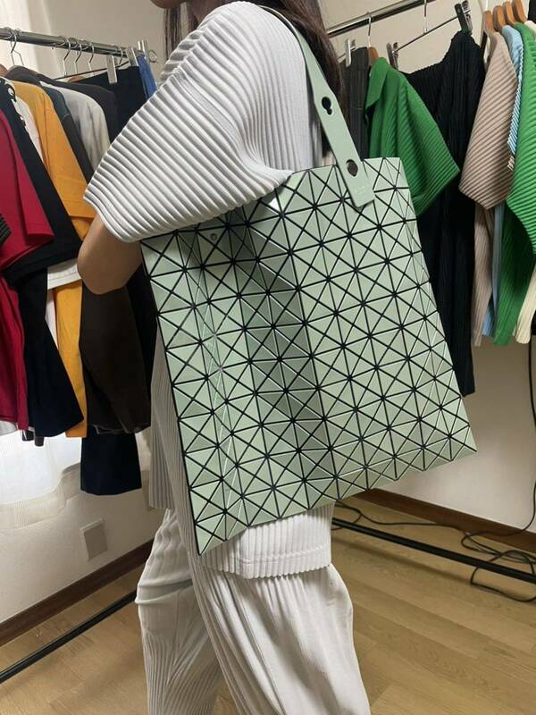 【新品】BAO BAO ISSEY MIYAKE 10x10 ハンドバッグ トートバッグ（定価以下）