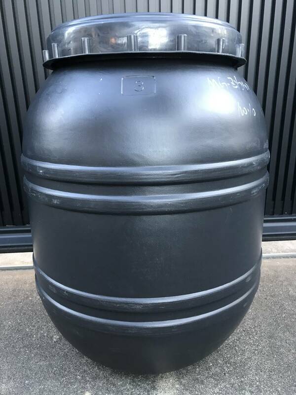 タンク　約１３０Ｌ　サイズ３　雨水　樹脂　密封　貯水　貯蔵　園芸　メダカ　ぼかし発酵　濾過　ごみ入れ