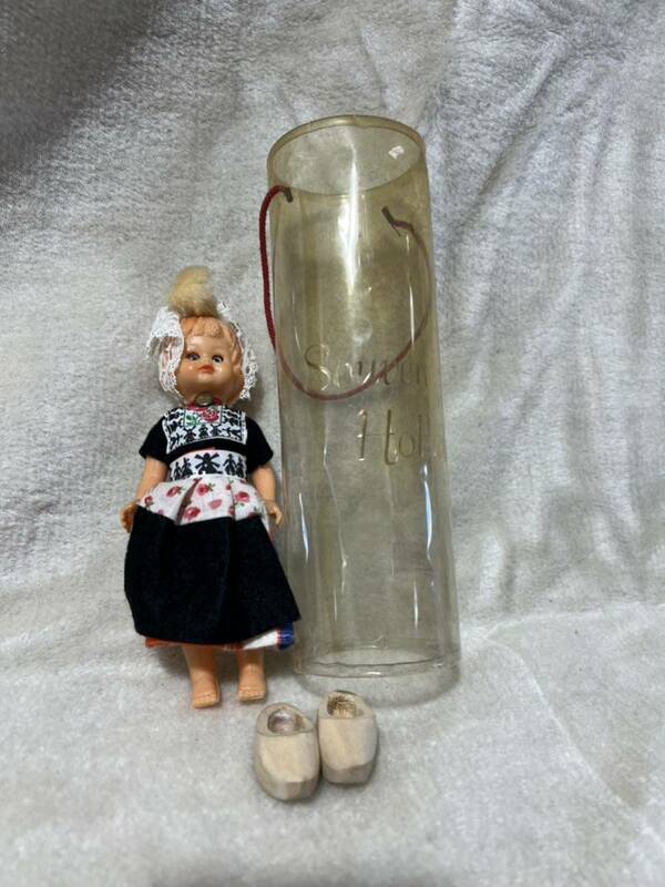 C662 昭和レトロ ドール 人形 スリープアイ オランダ人形 女の子 スーベニア お土産物 コレクション