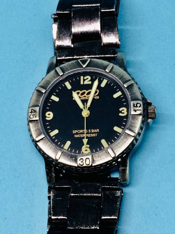 (D11)クアトロ(*'▽')QUATTRO・クアトロ（電池交換済み）ブラック・メンズ腕時計USED（送料全国一律185円）素敵な時計です。