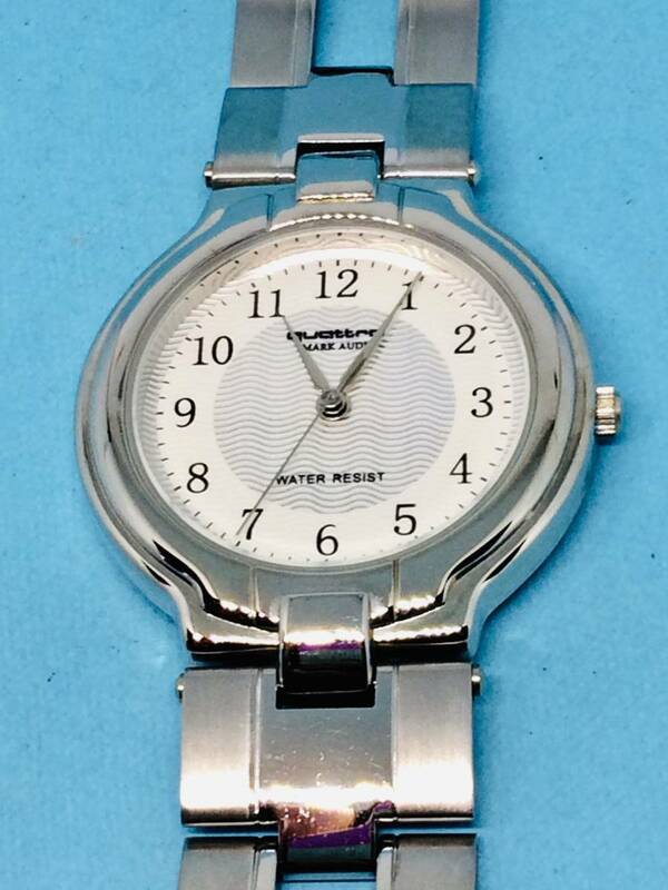 (D12)クアトロ(*'▽')QUATTRO・クアトロ（電池交換済み）シルバー・メンズ腕時計USED（送料全国一律185円）素敵な時計です。