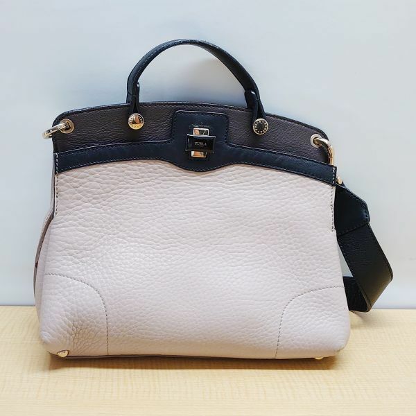 FURLA フルラ　ハンドバック　ショルダーバック　ターンロック 2WAY