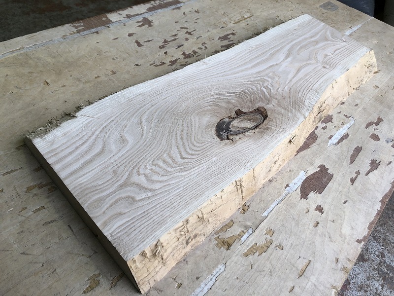 送料無料！！【S274C】栗 605×～230×33㎜ 板材 乾燥材 木工 DIY 材木 天然木 無垢材 《銘木すずめや》