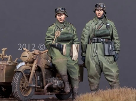 ▲ ジオラマ 模型 兵士 2名 大戦 WW2 1/35 ▲ 未塗装 未組み立て レジン 模型 フィギュア 兵士 セット バイク無 1/35 G399