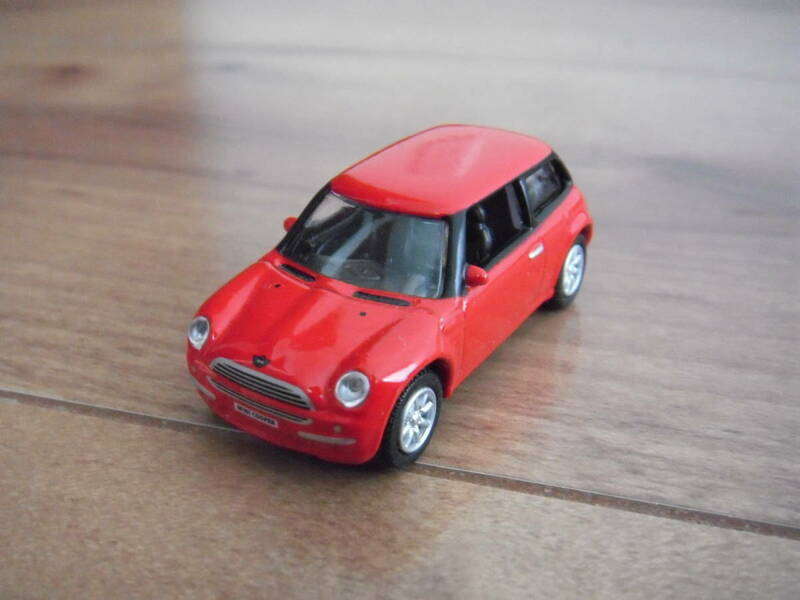 BMW　ミニ　ミニカー　赤　レッド　ミニクーパー　MINI COOPER