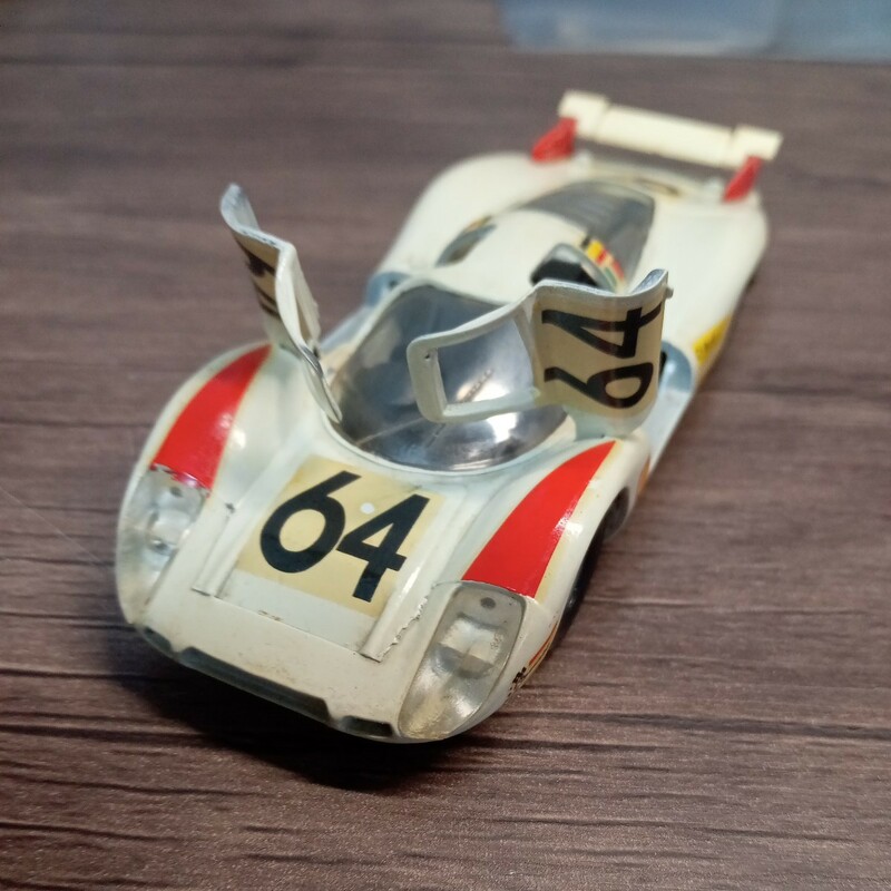 24624 ソリド 1/43 ポルシェ 908