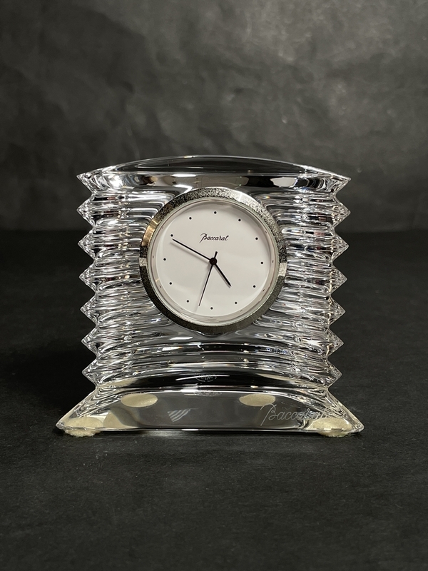 ● コレクター必見 Baccarat バカラ フランス ラランドクロック 置き時計 クリスタルガラス スタンド インテリア オブジェ ef325