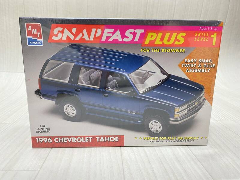 AMT ERTL シボレー タホ プラモデル 1/25 Snapfast Plus 1996 Chevrolet Tahoe