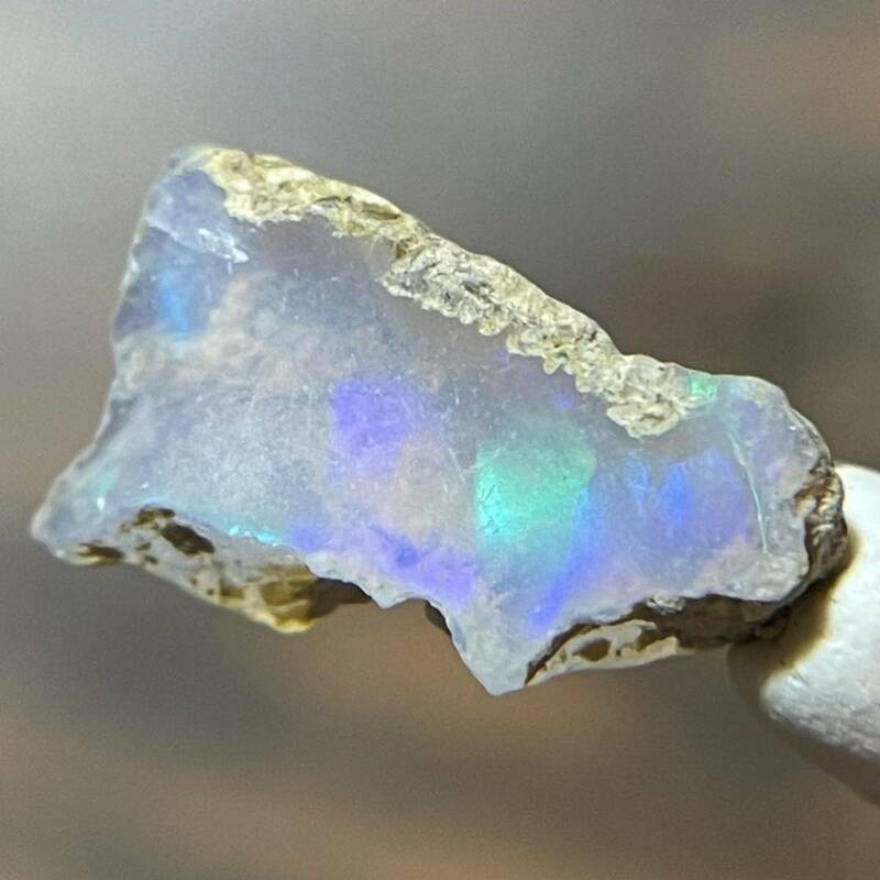 〔 オパール原石　ミニサイズ⑱ 〕 鉱物標本 エチオピア産 原石　オパール　opal 蛋白石　遊色　鉱物