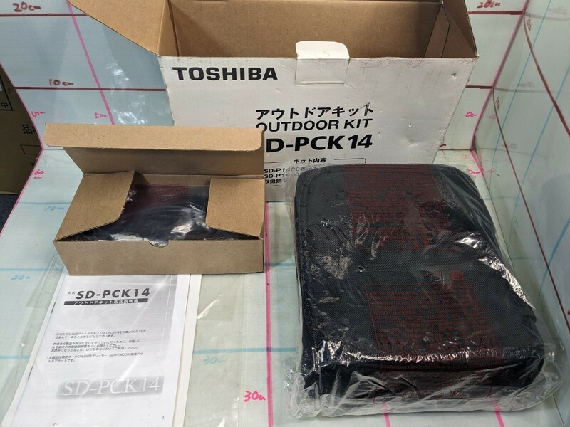 未使用 TOSHIBA 東芝 SD-PCK14 カーキット SD-P1400用 アウトドアキット DVDプレイヤー 　80サイズ