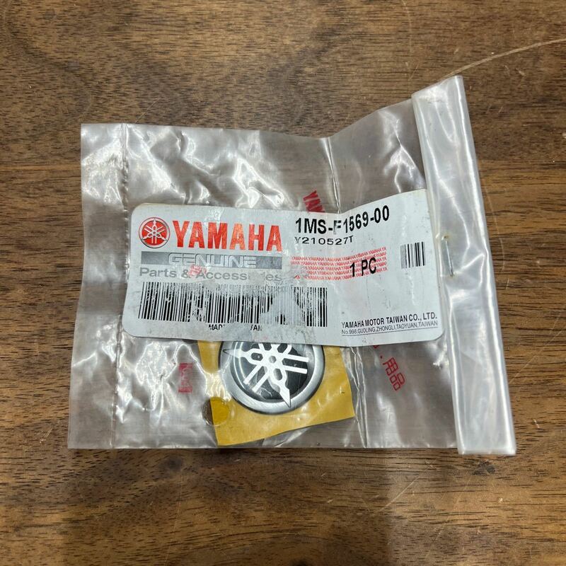 MB-2255★クリックポスト(全国一律送料185円) YAMAHA ヤマハ 純正品 1MS-F1569-00 グラフィック XC125SR(1YP5) M-4/①