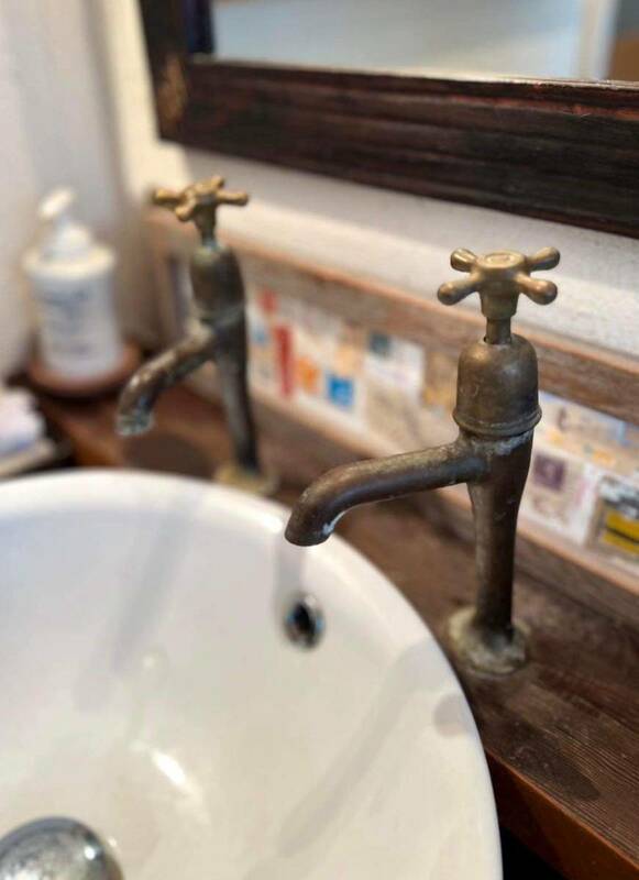 France製 antique 蛇口 フランス製 アンティーク 水栓金具 単水栓 HOT & COLD 古い銅製の水栓金具レトロ 