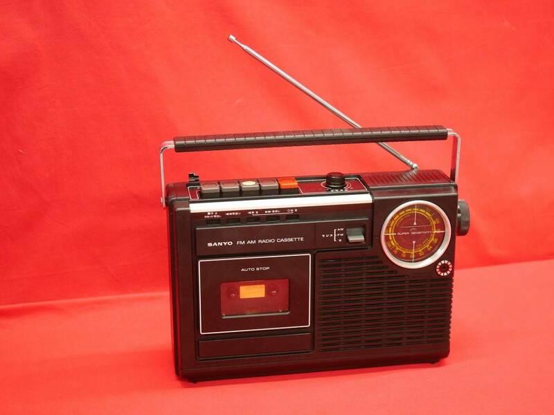 ♪ 昭和レトロ SANYO MR 2002 FM/AM２バンド アンティーク ラジオカセットレコーダー【動作品】♪ 　　