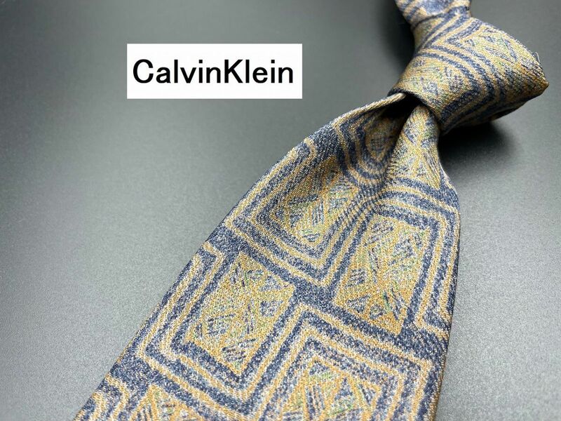 【超美品】CalvinKlein　カルバンクライン　チェック柄　ネクタイ　3本以上送料無料　グレイブラウン　0204067