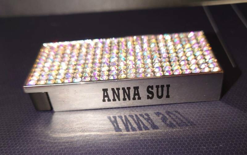 ■未使用■アナスイ　キラキラ光る　シルバー　タブレットケース　ANNA SUI　大流行　ギラギラ　ミラーボール フリスクケース