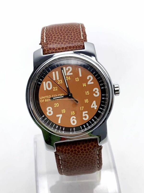 T929 UNITED COLORS OF BENETTON ユナイテッドカラーズ クォーツ 3針 腕時計 オレンジ文字盤