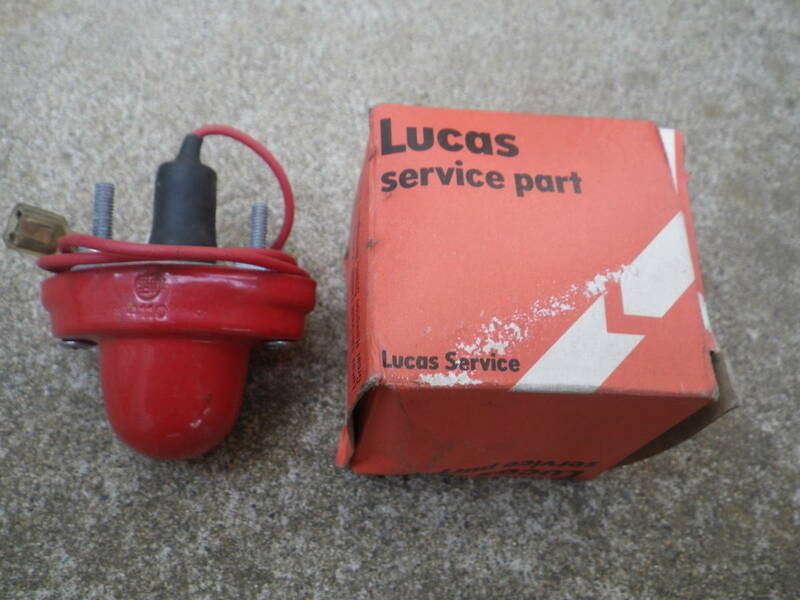 未使用保管品　LUCAS　パネルランプ　赤　BMC　ミニ　ラリーカー　ダッシュボード　旧車